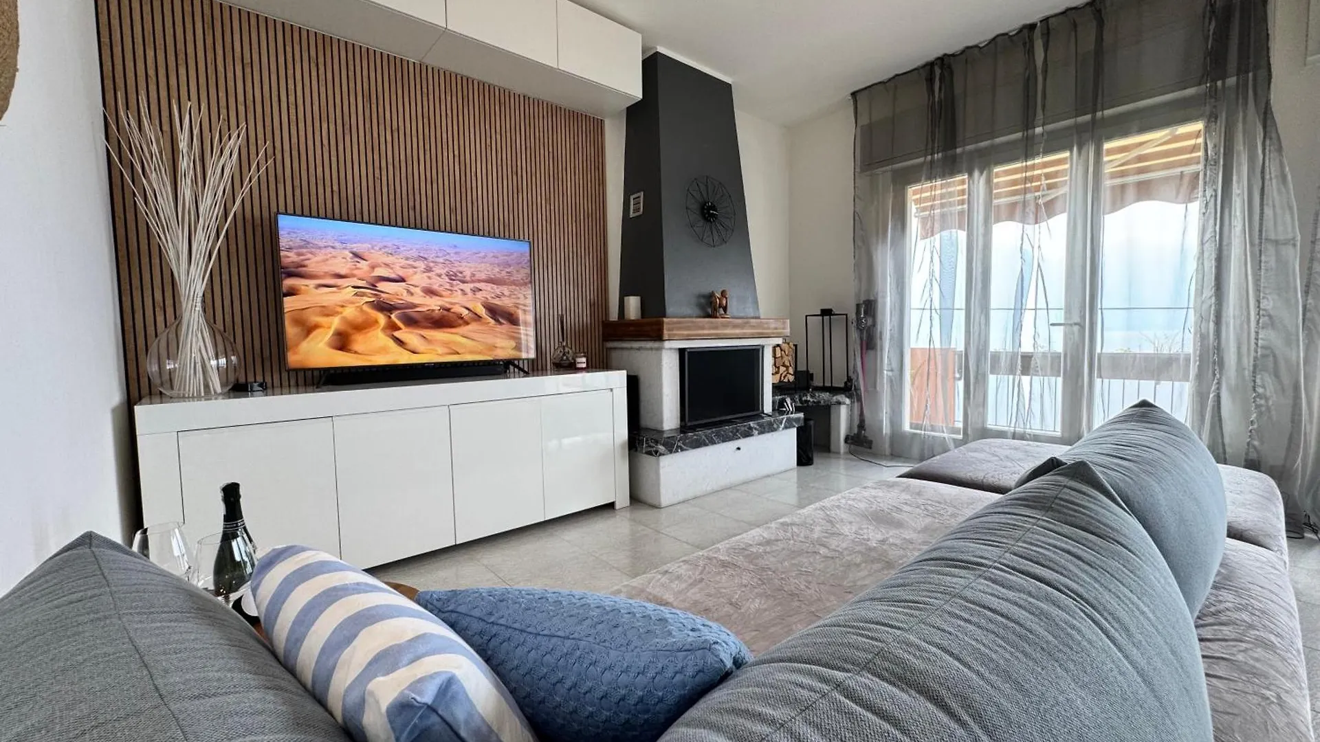 Casa Agnese Lake View 브렌조네 술 가르다 0*,  이탈리아