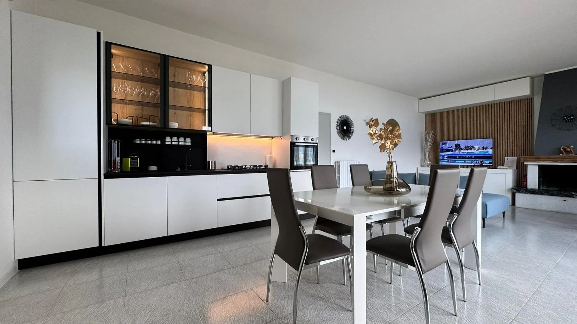 Casa Agnese Lake View 브렌조네 술 가르다 0*,  이탈리아
